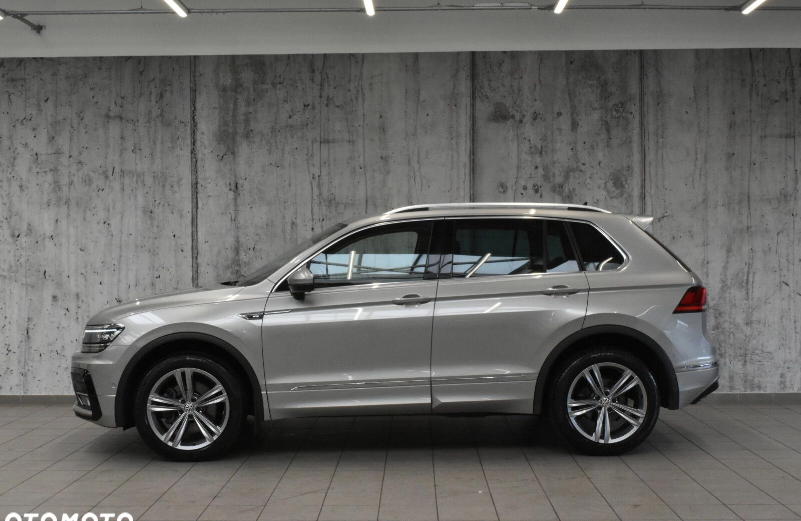 Volkswagen Tiguan cena 138900 przebieg: 90000, rok produkcji 2020 z Korfantów małe 172
